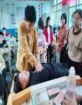 諸甲亭中學(xué)防溺水應(yīng)急演練