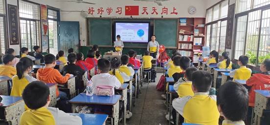 武岡市紅星小學開展“低碳環(huán)保，保衛(wèi)藍天”主題班會運動
