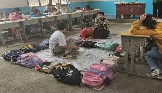 小手拉大手 筑牢安全線—新寧縣清江橋鄉(xiāng)水口小學(xué)防溺水演練運動