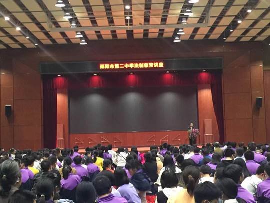 穿好學(xué)子“防護服”，戴好青春“心靈罩”邵陽市第二中學(xué)雙管齊下為青少年保駕護航