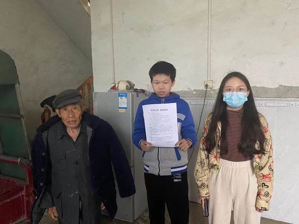 保護(hù)生命，預(yù)防溺水——洞口縣高沙鎮(zhèn)中學(xué)組織周末防溺水大家訪運(yùn)動(dòng)