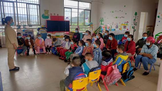 新寧縣清江橋鄉(xiāng)中間幼兒園召開防溺水安全教育家長會(huì)
