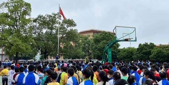 防患于未“燃”——金稱市鎮(zhèn)中間完小開展消防安全疏散演練