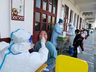 黌舍復(fù)學(xué)，核酸檢測先行