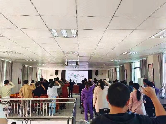 黨建引領(lǐng)促質(zhì)量，奮楫逐浪寰宇寬