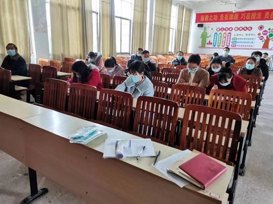 邵陽縣下花橋鎮(zhèn)雙江中學(xué)開展防溺水安全宣傳教育