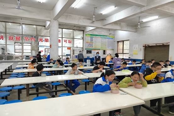 果斷打好新冠疫情防控阻擊戰(zhàn)——塘渡口鎮(zhèn)玉田中學(xué)開展疫情防控演練