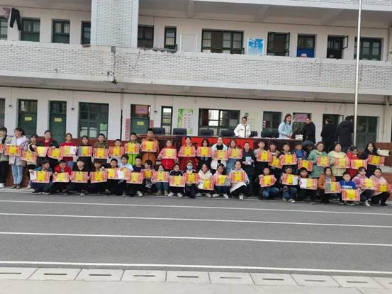 “總結(jié)曩昔、瞻望將來”2022春季開學(xué)典禮