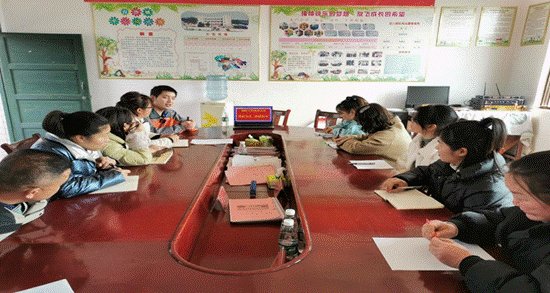 新寧縣白沙中間幼兒園開展消防安全演練運動