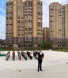 廉潔從教樹新風(fēng) 六小教師齊宣誓