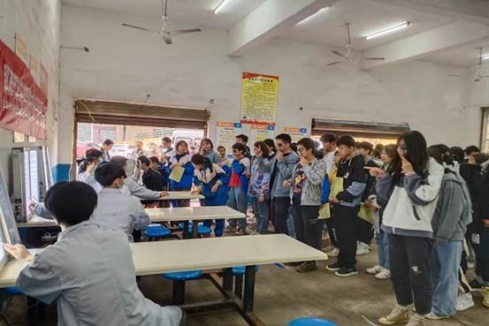 關(guān)注門生視力 呵護(hù)美好將來