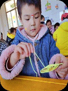 新寧縣清江橋鄉(xiāng)中間幼兒園開展“花樣編織”運動