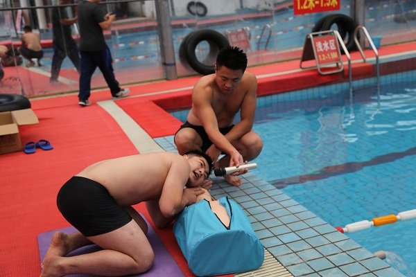 洞口縣文旅廣體局開展應(yīng)急救援演練運動