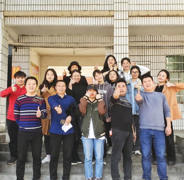 情暖三月 魅力在線——邵陽(yáng)縣白倉(cāng)鎮(zhèn)中間完小不俗三八女神節(jié)