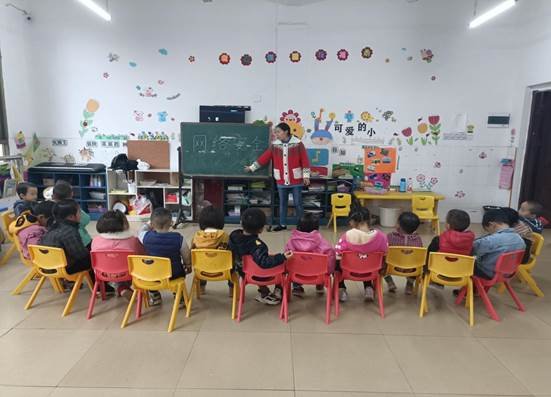 新寧縣清江橋鄉(xiāng)中間幼兒園開展網(wǎng)絡(luò)安全教育系列運(yùn)動