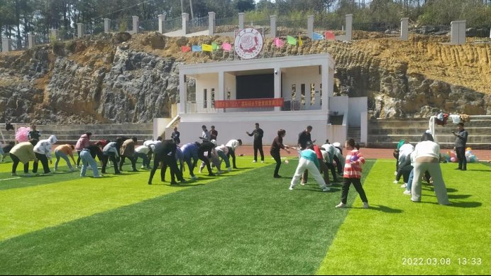 邵陽(yáng)縣白倉(cāng)鎮(zhèn)芙蓉黌舍隆重舉行首屆婦女節(jié)運(yùn)動(dòng)