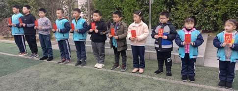 愛心送溫暖 真情暖人心——愛心企業(yè)為二完小學(xué)子捐贈助學(xué)金