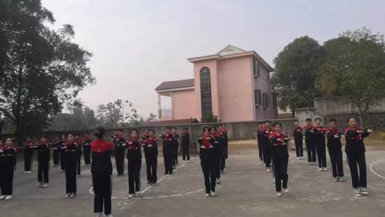 落實(shí)“雙減”強(qiáng)體質(zhì)，陽光體操展風(fēng)采——茶鋪中學(xué)舉行校園廣播體操比賽運(yùn)動(dòng)