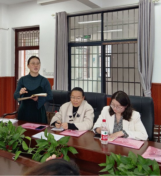 青年教師展風(fēng)采，教學(xué)比武促成長(zhǎng)