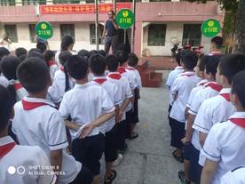 武岡市紅星小學(xué)開展未保法進(jìn)校園運(yùn)動