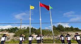 橫溪中學(xué)--國(guó)旗下的講話我和我的祖國(guó)