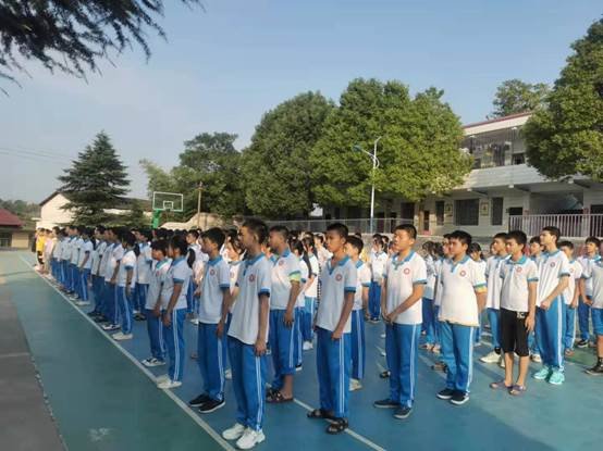 開學(xué)典禮展新貌，意氣風(fēng)發(fā)鑄輝煌