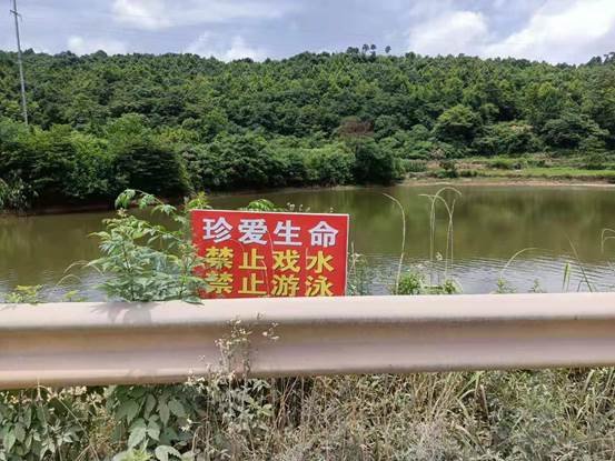 邵陽縣下花橋鎮(zhèn)中間完小暑假開展防溺水安全教育工作