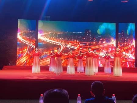 新邵縣嚴(yán)塘鎮(zhèn)教育督管辦舉行慶祝建黨100周年文藝匯演深受社會(huì)各界好評