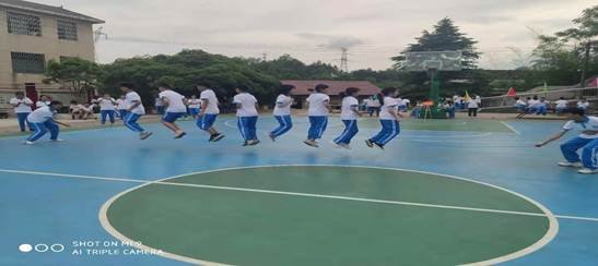 “繩”采飛揚，舞動青春——梽木山中學(xué)跳繩比賽