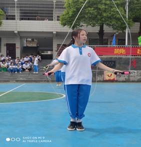 “繩”采飛揚，舞動青春——梽木山中學(xué)跳繩比賽