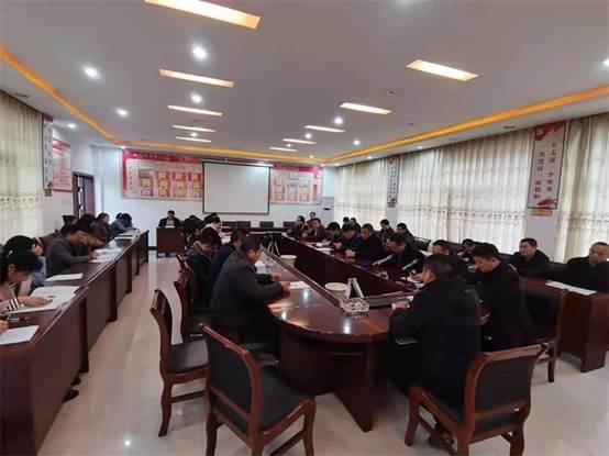 洞口四中召開十一屆教代會第一次全領(lǐng)會議