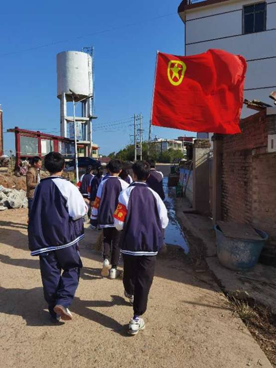 校際聯(lián)誼搭平臺，師生共同窗雷鋒