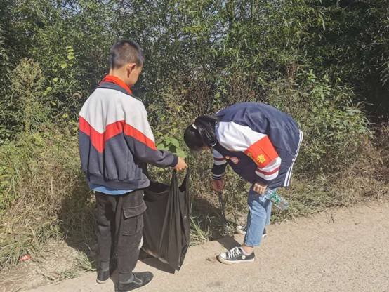 校際聯(lián)誼搭平臺，師生共同窗雷鋒