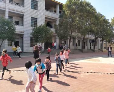 邵陽縣白倉中間完小大型消防應(yīng)急疏散演練