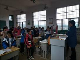 鋒從磨礪出，教學(xué)大比武—下花橋鎮(zhèn)中間完小教學(xué)比武