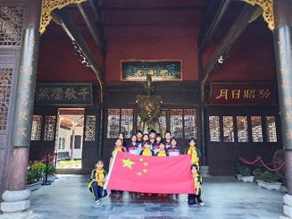 山門鎮(zhèn)橫溪中學(xué)開展“想念革命先烈 傳承紅色基因”實(shí)踐運(yùn)動(dòng)