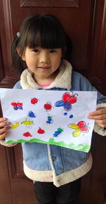 新寧縣清江橋鄉(xiāng)中間幼兒園開展“”創(chuàng)意手指印畫”主題教育運動