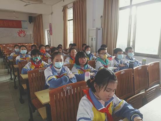 童心向黨——爭(zhēng)做新時(shí)代好少年塘渡口鎮(zhèn)第一完全小學(xué)黨支部