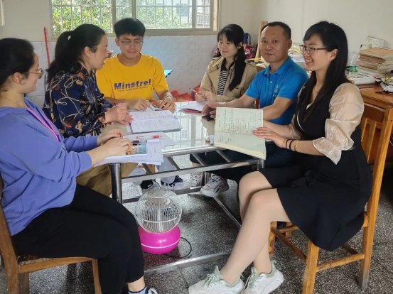 寶劍鋒從磨礪出 梅花香自苦寒來║邵東市城區(qū)第一完全小學(xué)舉行實習(xí)教師匯報課運動