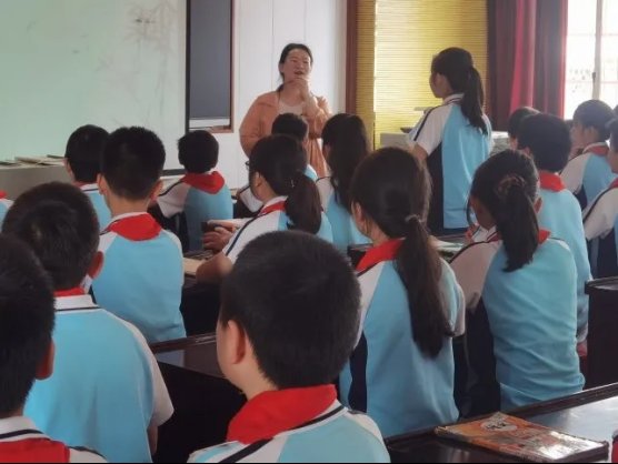 寶劍鋒從磨礪出 梅花香自苦寒來║邵東市城區(qū)第一完全小學(xué)舉行實習(xí)教師匯報課運動