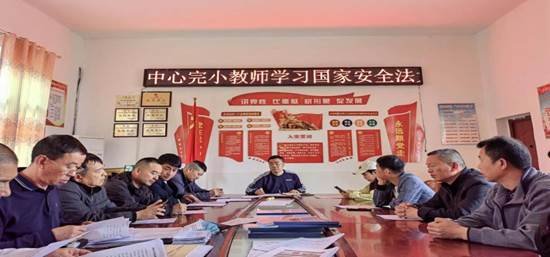 國(guó)家安全，人人有責(zé)--記2022年霞塘云中間完小聯(lián)合支部開展“全民國(guó)家安全教育宣傳日”運(yùn)動(dòng)