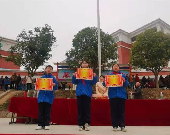 落實(shí)“雙減”強(qiáng)體質(zhì) 六小學(xué)子綻風(fēng)采