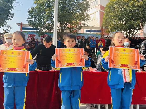 落實(shí)“雙減”強(qiáng)體質(zhì) 六小學(xué)子綻風(fēng)采