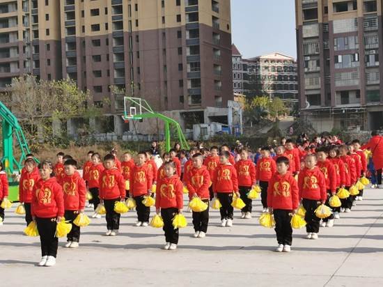 落實(shí)“雙減”強(qiáng)體質(zhì) 六小學(xué)子綻風(fēng)采