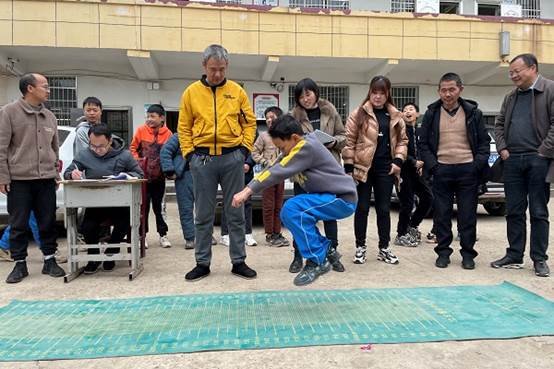 塘渡口鎮(zhèn)玉田初級(jí)中學(xué)舉行2021年秋季期末體育考試