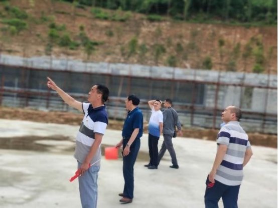 山門鎮(zhèn)橫溪片中小學(xué)黨支部開展