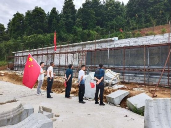 山門鎮(zhèn)橫溪片中小學(xué)黨支部開展