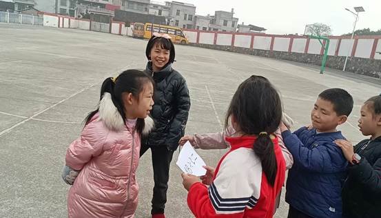 體育課堂學(xué)數(shù)學(xué) 健體增知兩相宜