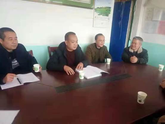 縣、鎮(zhèn)向?qū)钊攵纯诳h高沙鎮(zhèn)大灣小學(xué)調(diào)研