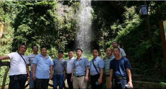 “銘記光輝歷史，傳承紅色基因”主題黨日運動——